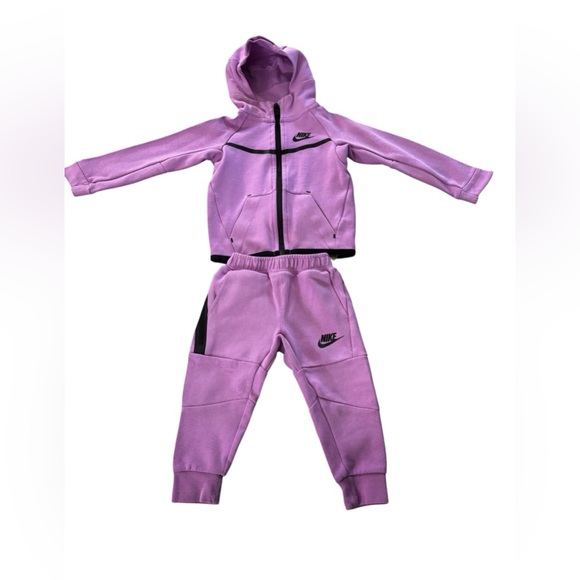 Toddler Girl’s Nike Sportswear Tech Outfit Violet Shock 2T - Picture 5 of 7